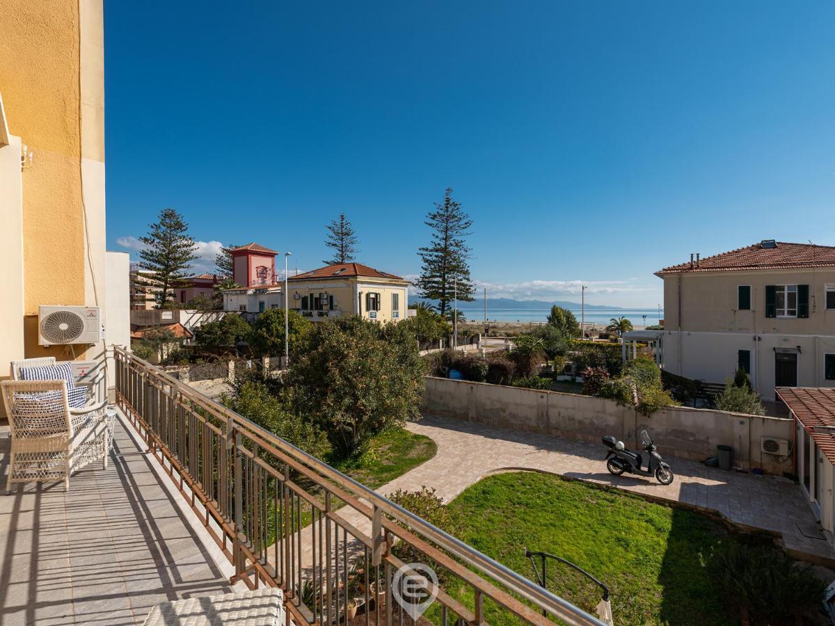 Appartamento Poetto Sea Breeze - Blue Cagliari Esterno foto