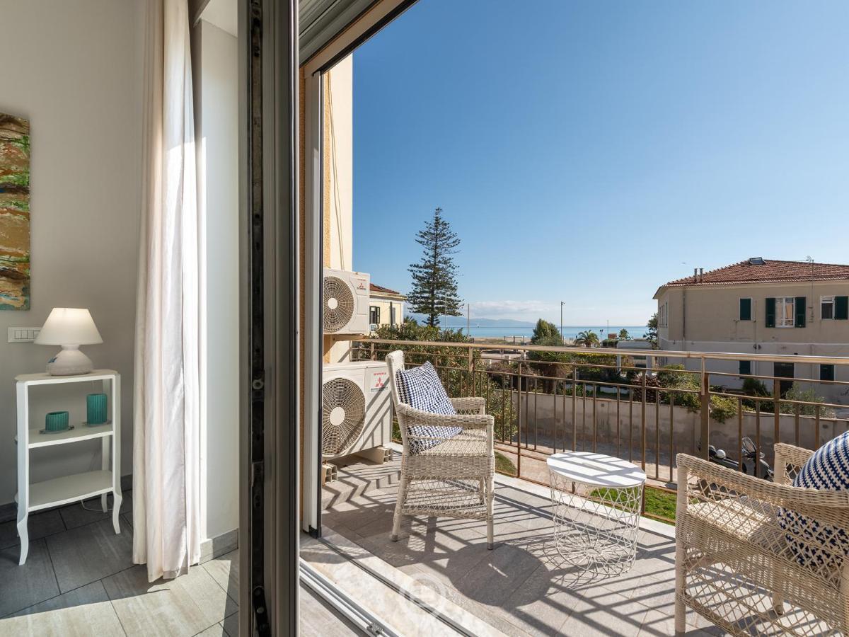 Appartamento Poetto Sea Breeze - Blue Cagliari Esterno foto